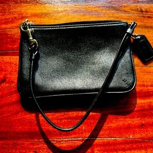 🇺🇸Coach wristlet